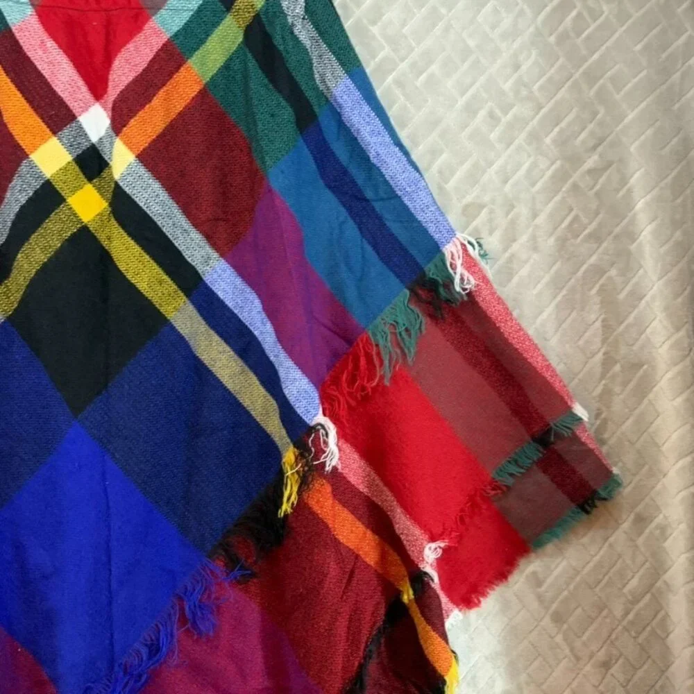 Lake Shore Drive Womens Poncho Toggle Closure Colorful Plaid Fringe Cottage Core - Picture 15 of 16
